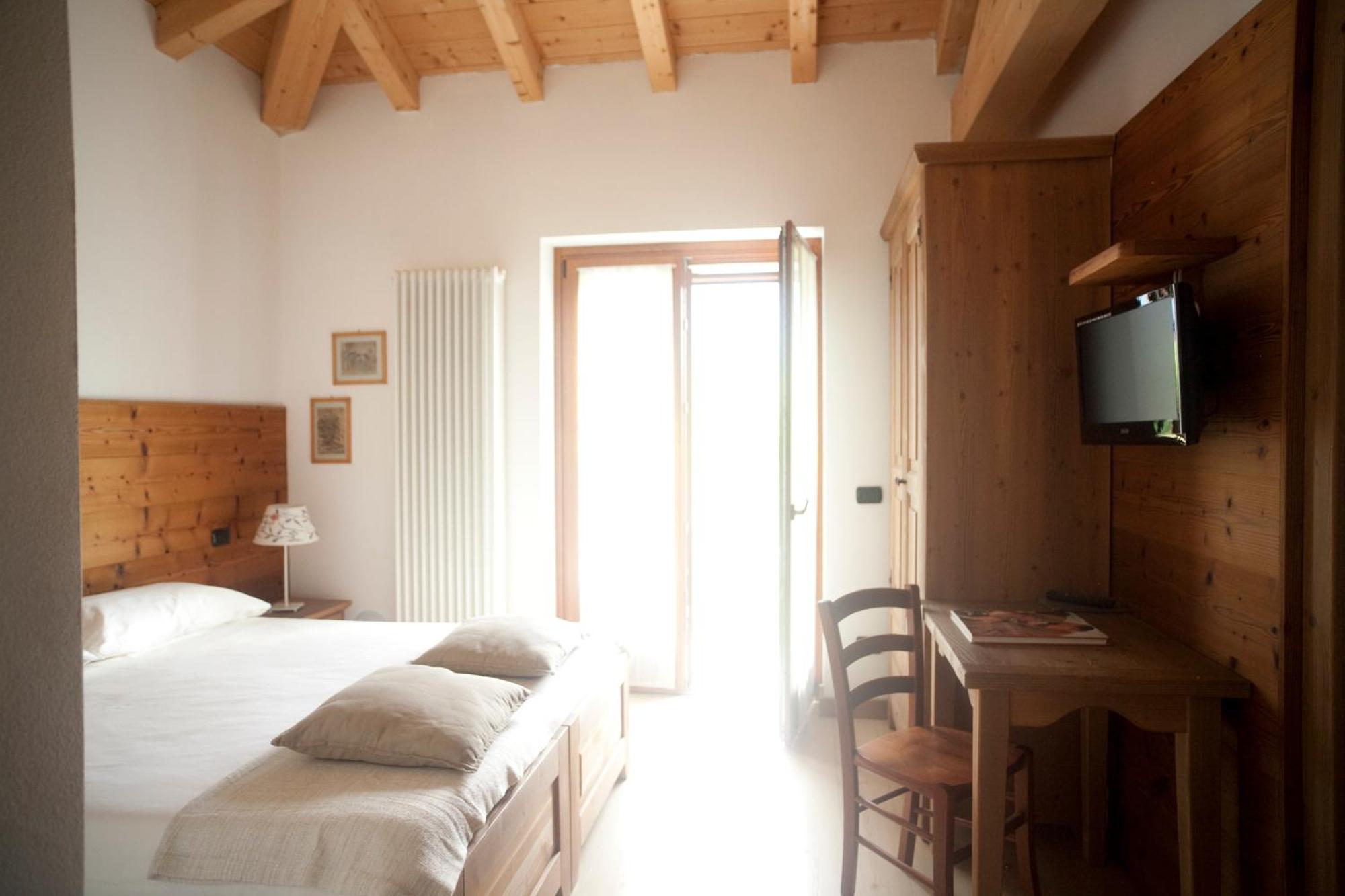 Cascina Borgofrancone Aparthotel Gera Lario Kültér fotó