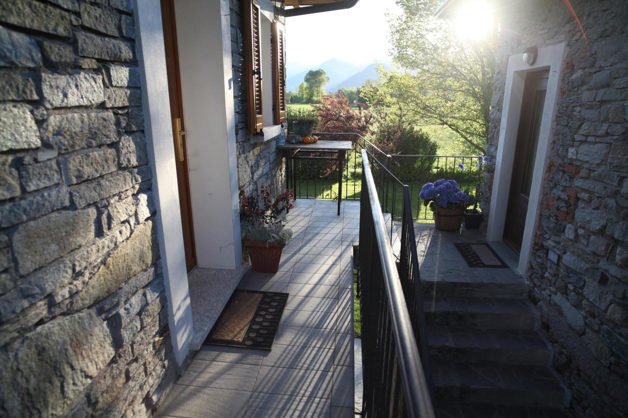 Cascina Borgofrancone Aparthotel Gera Lario Kültér fotó