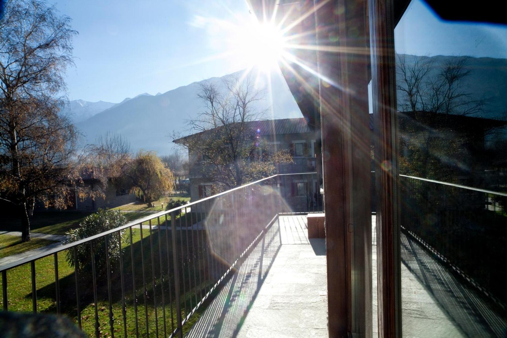 Cascina Borgofrancone Aparthotel Gera Lario Kültér fotó