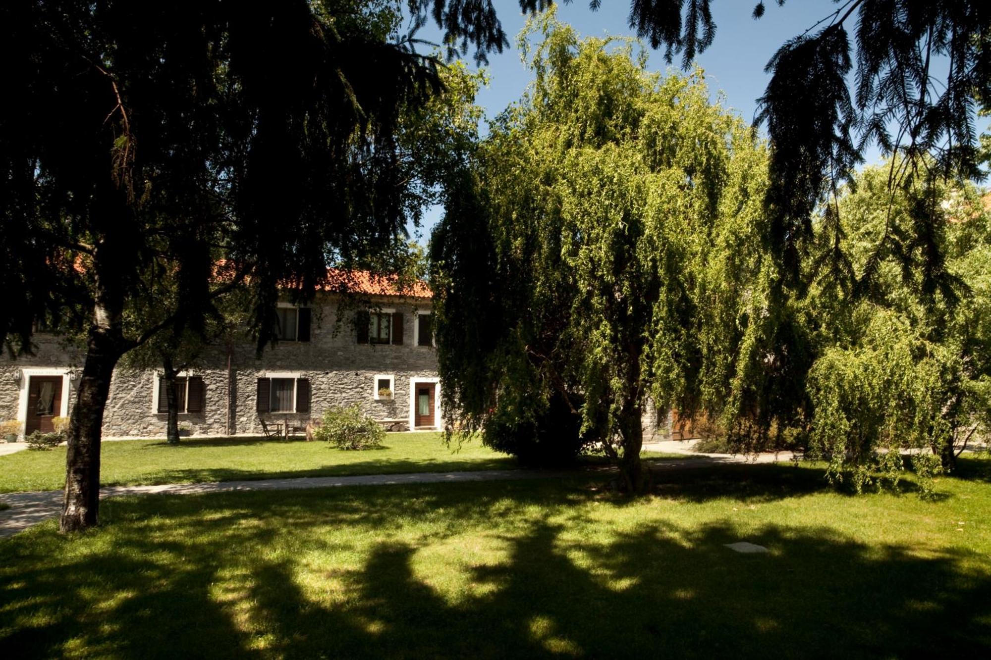 Cascina Borgofrancone Aparthotel Gera Lario Kültér fotó