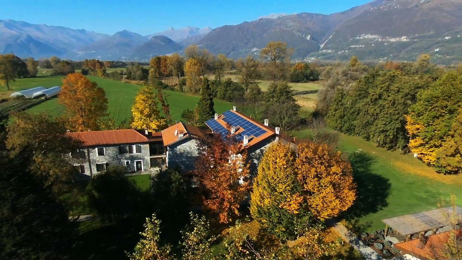 Cascina Borgofrancone Aparthotel Gera Lario Kültér fotó